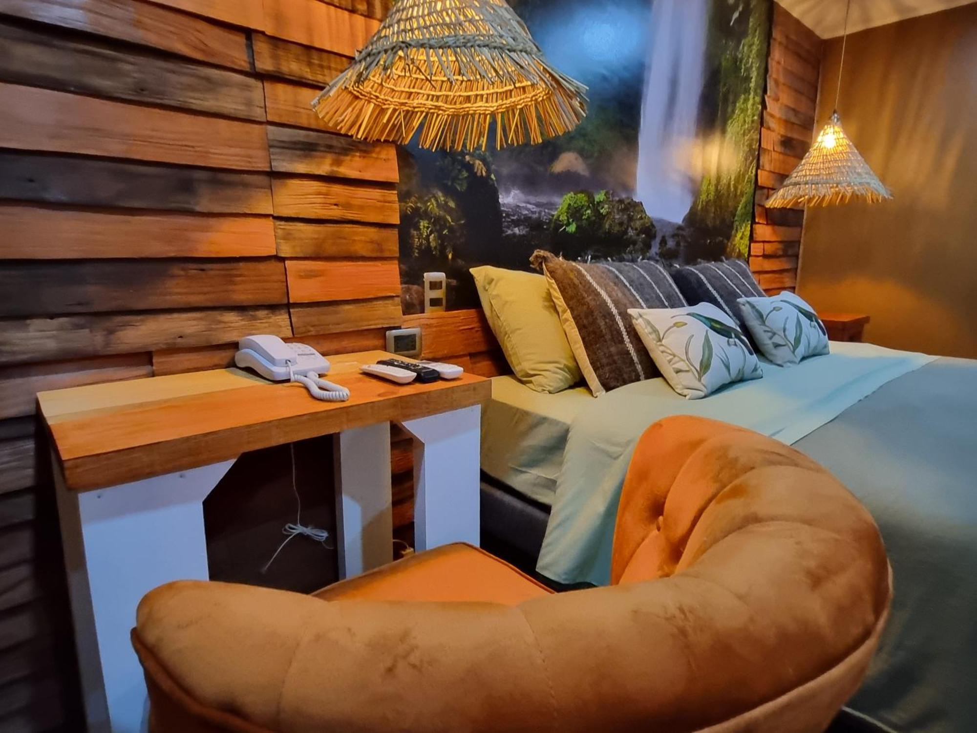 Hotel Boutique Tierra De Islas Chiloe Castro Zewnętrze zdjęcie